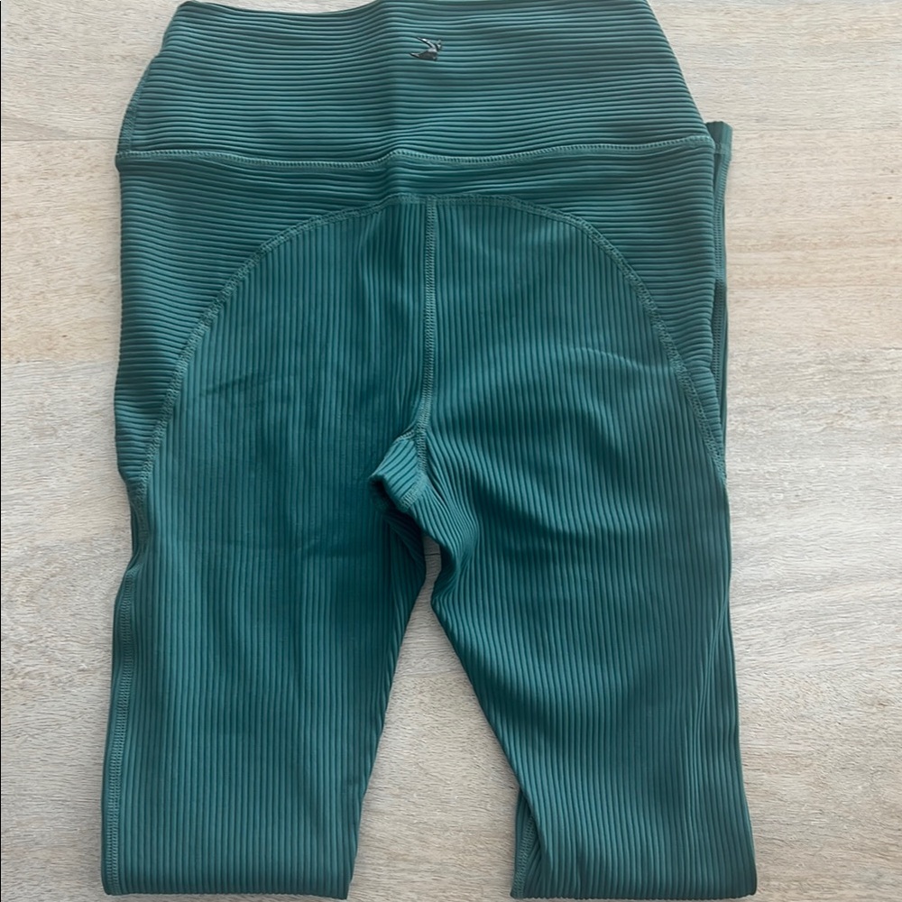 Glyder Green Ribbed Leggings